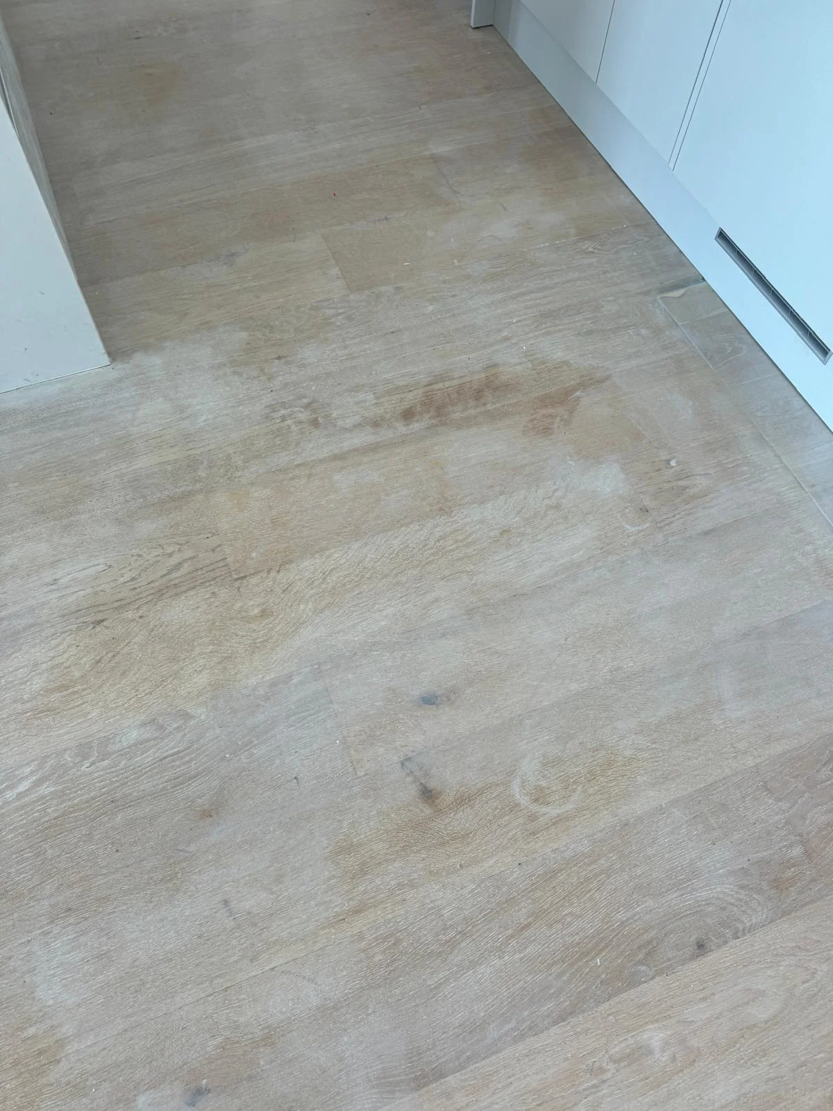 patchy finish on bad sanding job in London2