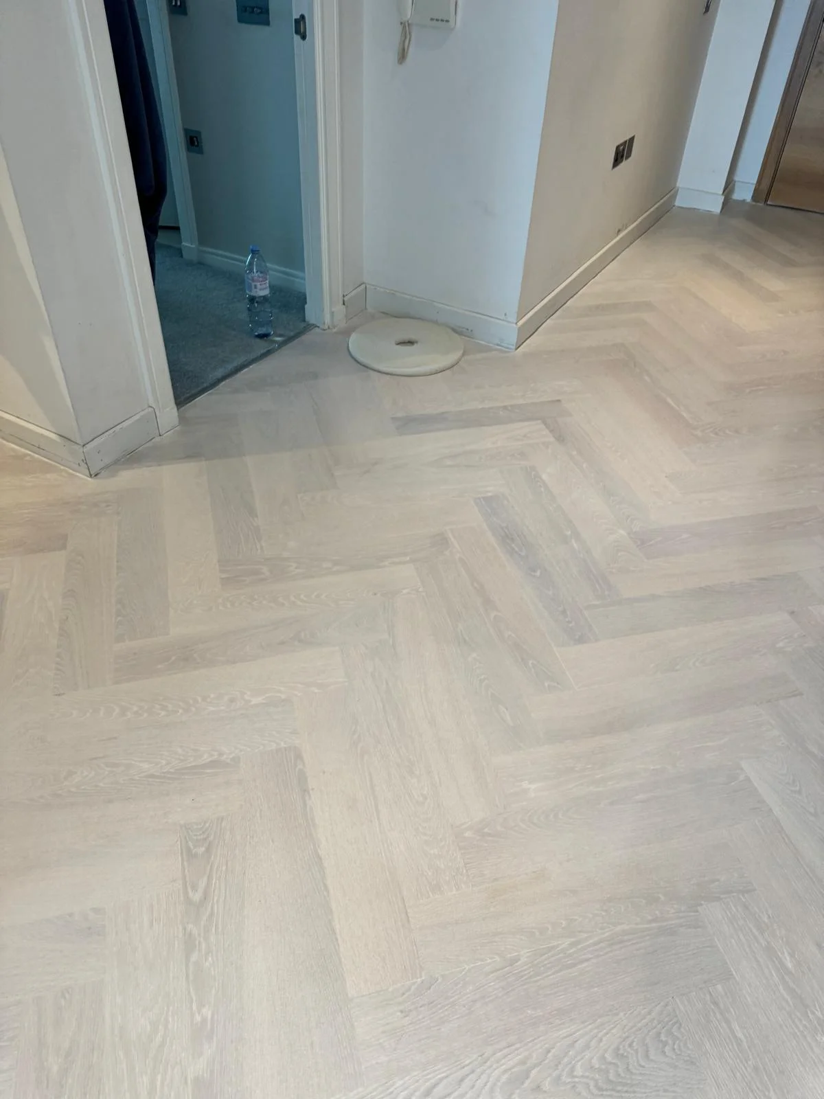 Scandinavian finish on wooden floors